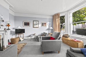 Sitting Room - click for photo gallery